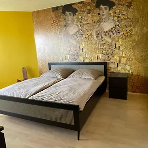 zentrale-grozgige-penthouse-whg-am-stadtpark-in-15-min.nuremberg-hotels.org/